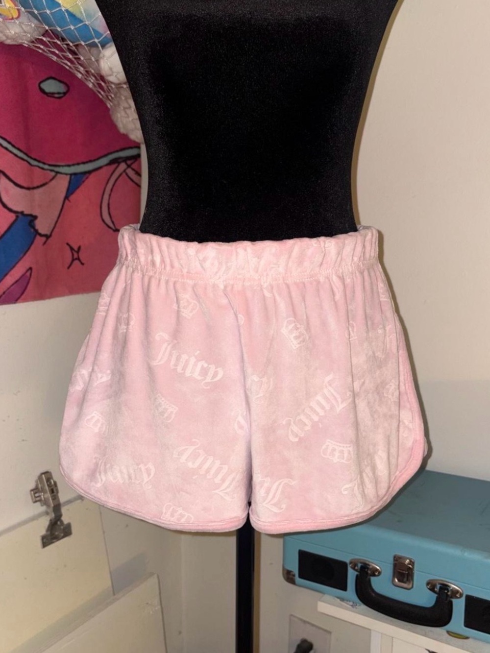 Juicy Couture Pink Velour Lounge Shorts Large Crowns Logo NWT